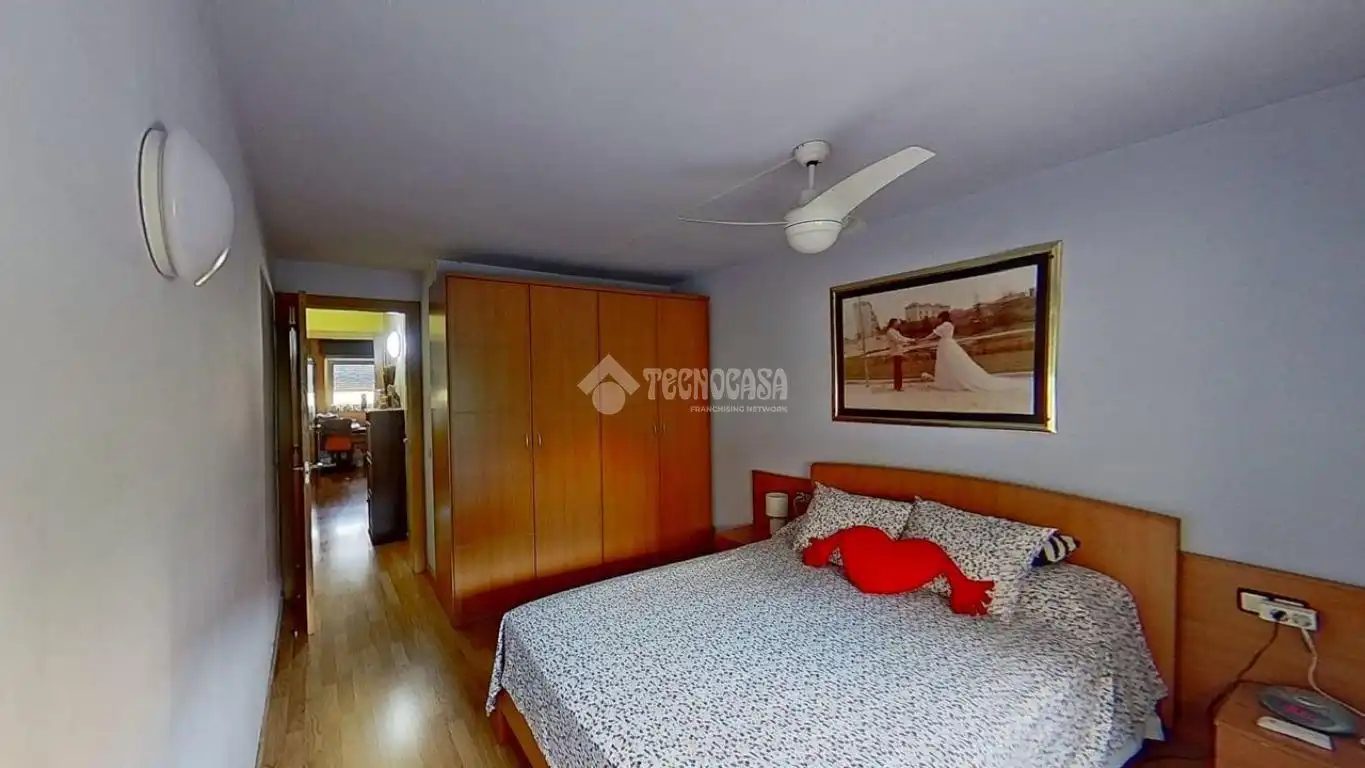 Bedroom of Flat for sale in Manresa