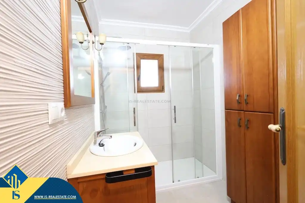 Bany de Casa o xalet de lloguer en Orihuela amb Terrassa, Piscina i Moblat