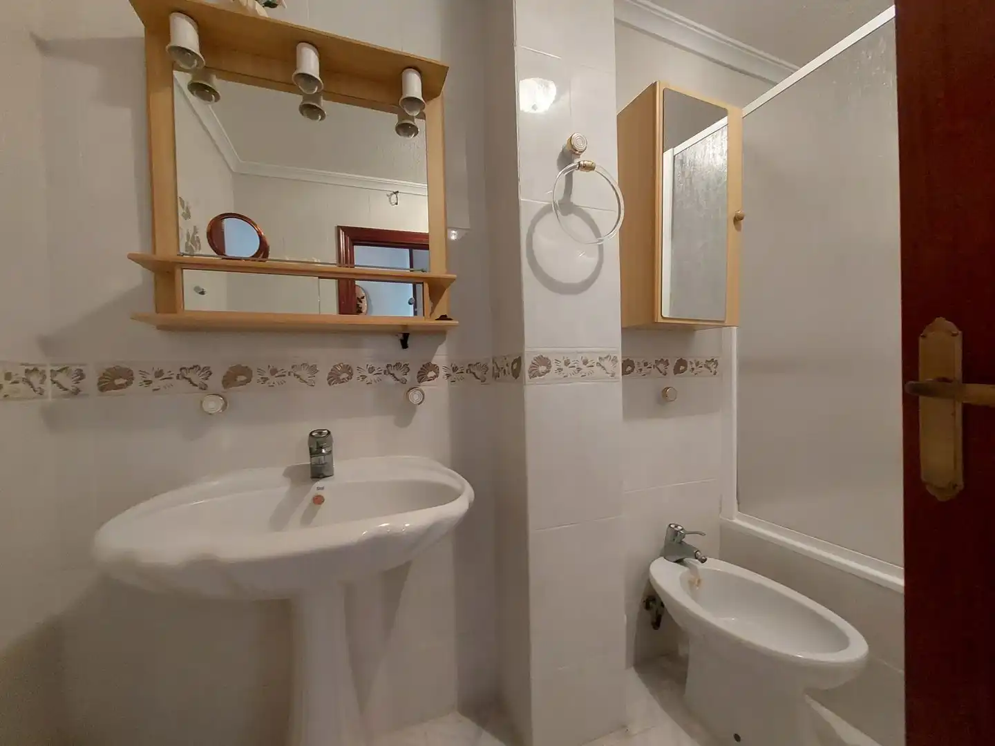 Bathroom of Flat for sale in El Campello  with Terrace, Furnished and Community pool