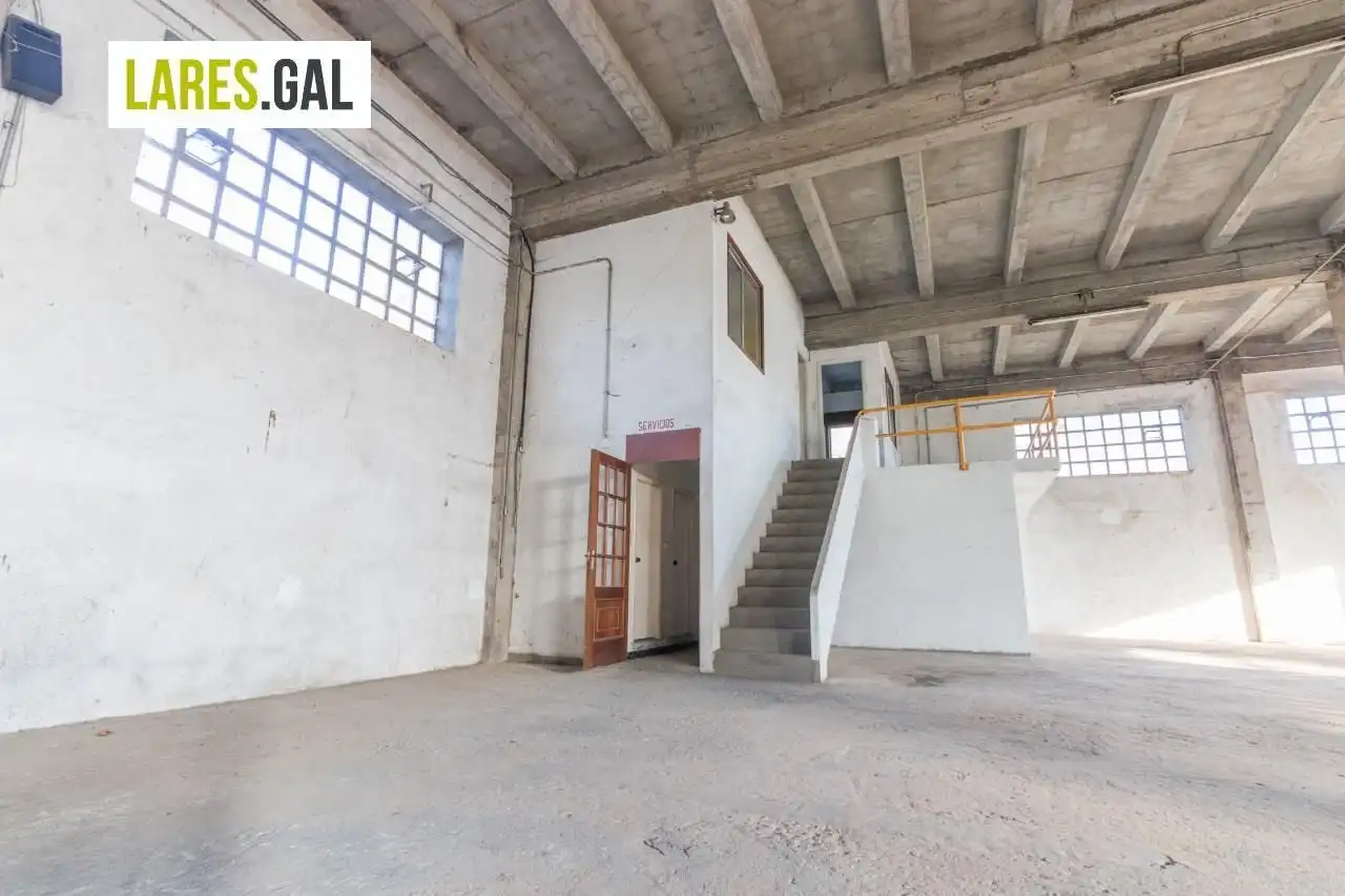 Fabrikhallen zur Miete in Moaña