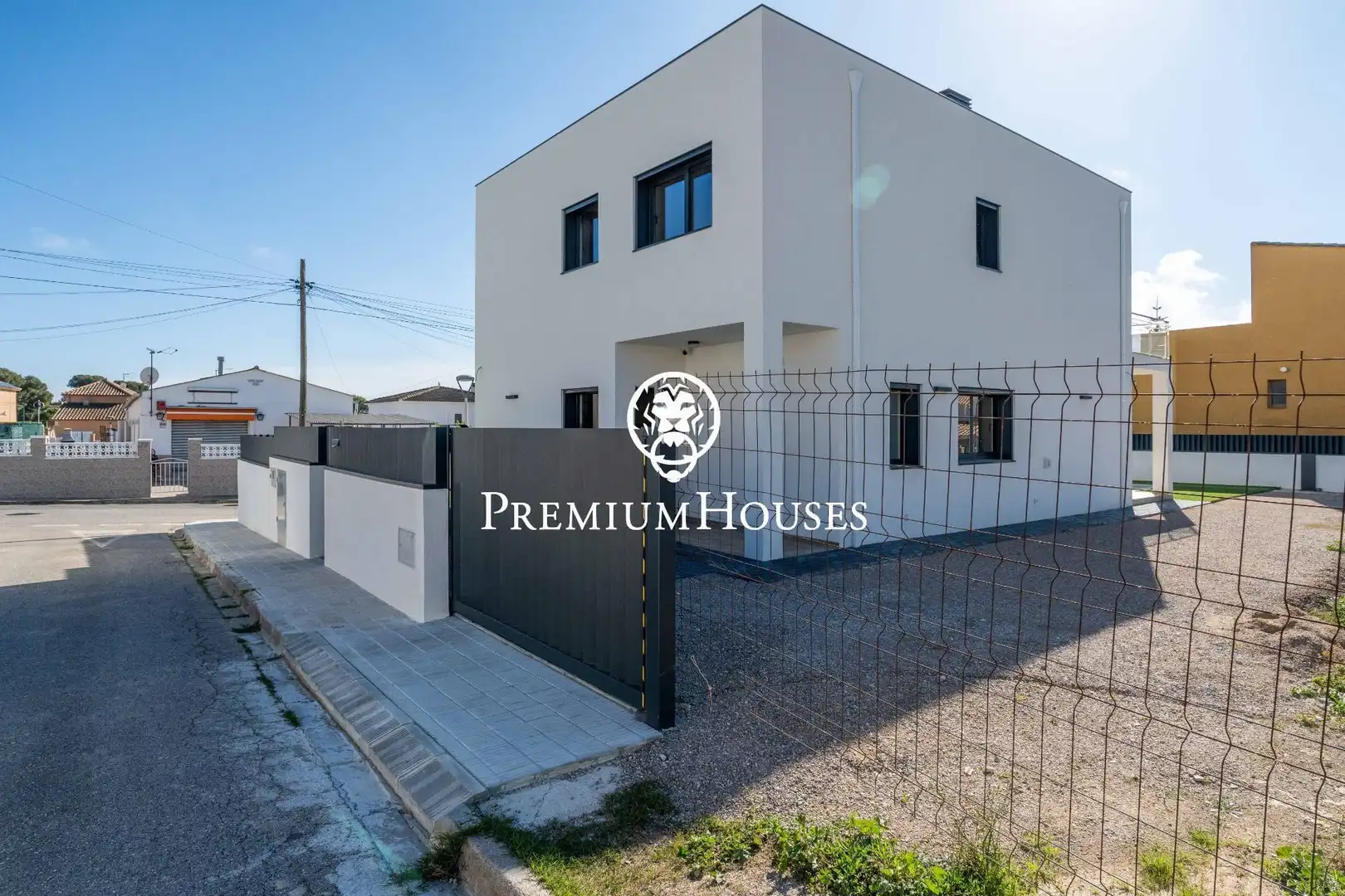 Vista exterior de Casa o chalet en venta en El Vendrell con Aire acondicionado, Calefacción y Jardín privado