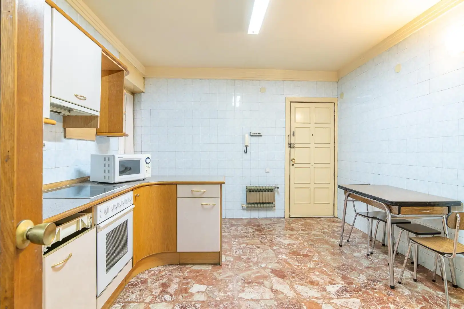 Flat with terrace for sale in Calle de Tudela, imagen 19