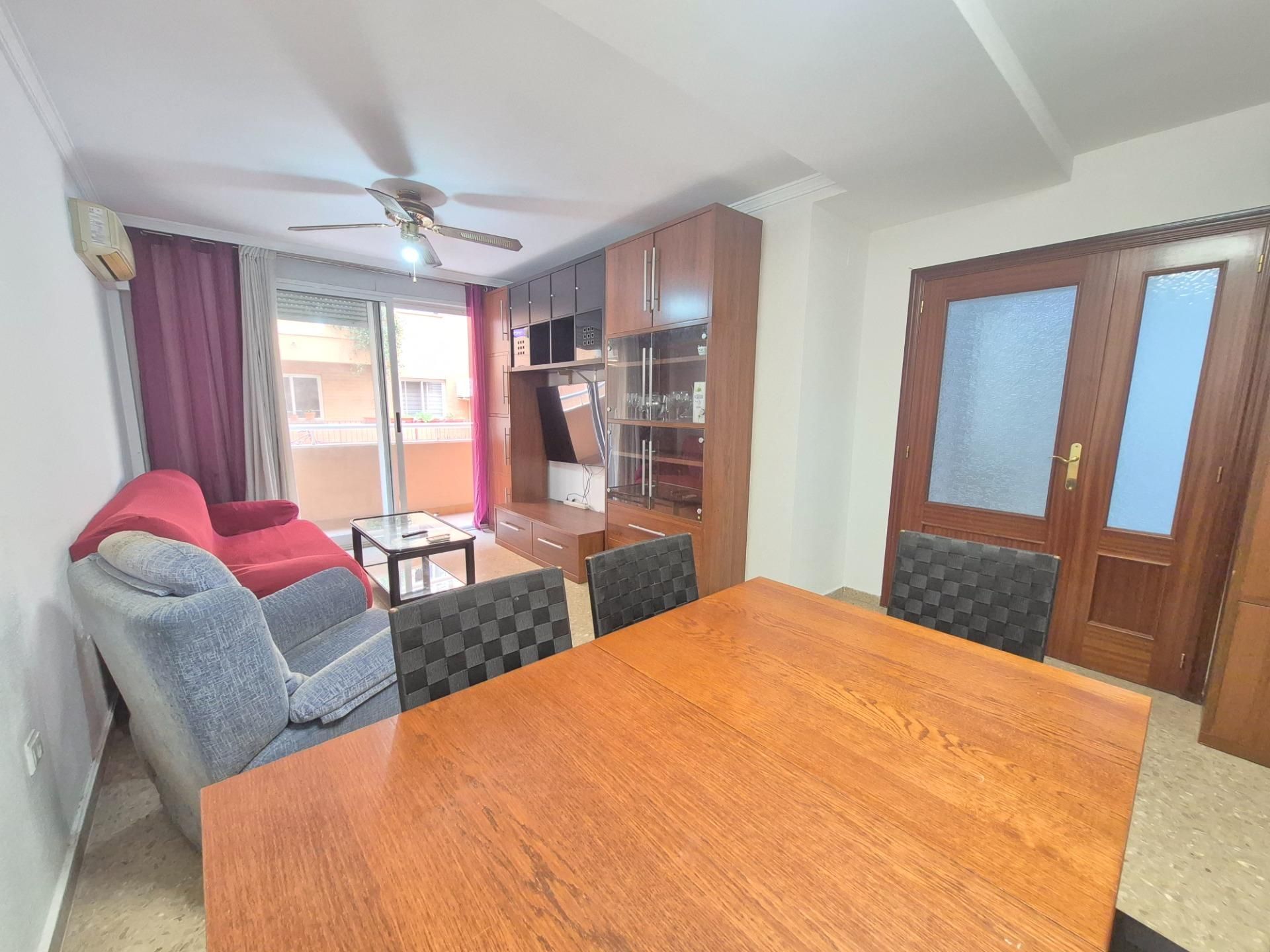 Habitación de Piso de alquiler en Burjassot con Aire acondicionado, Terraza y Balcón