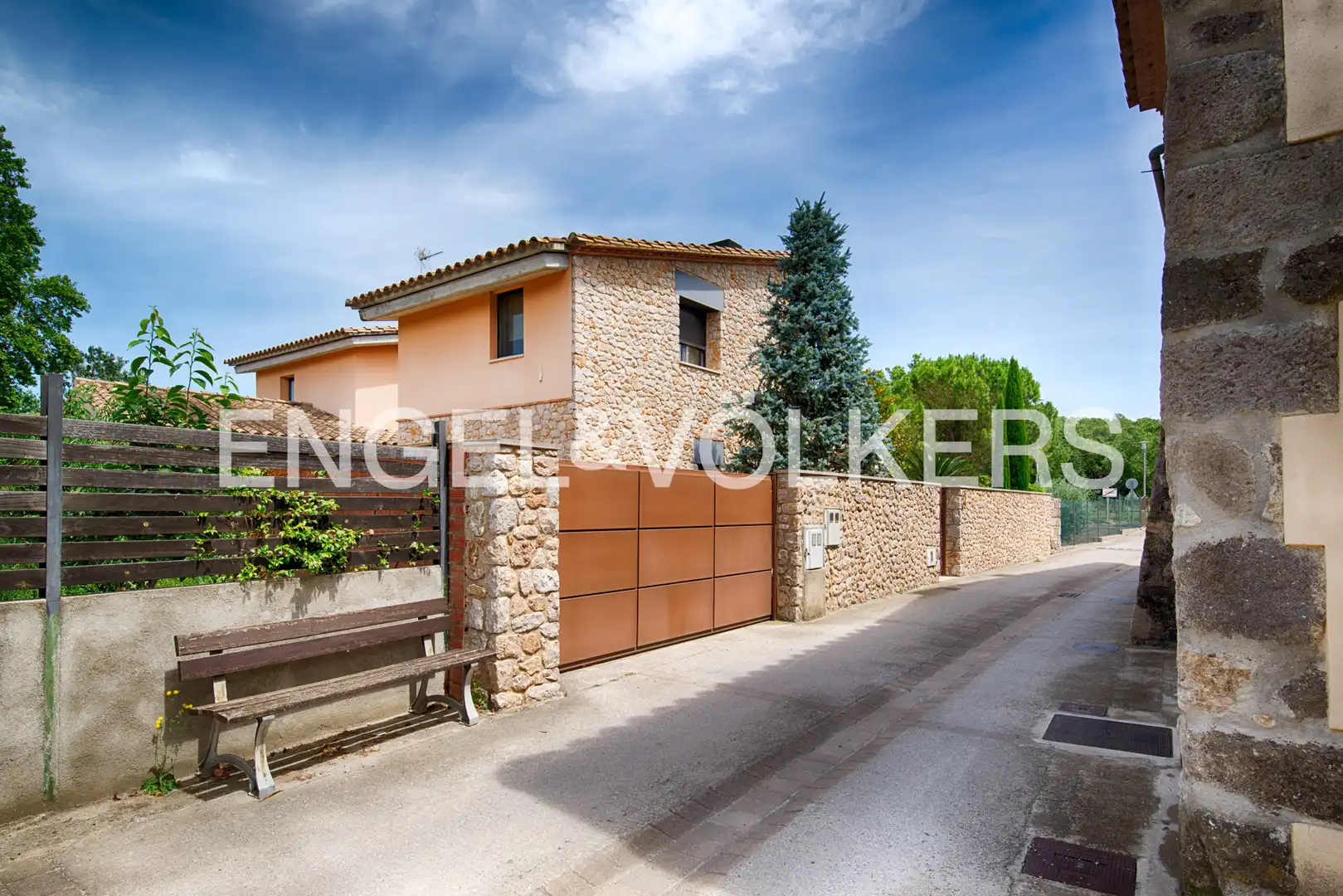 Vista exterior de Casa o xalet en venda en Siurana amb Aire condicionat, Calefacció i Jardí privat