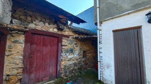 Photo 3 of Single-family semi-detached for sale in Carracedelo, León