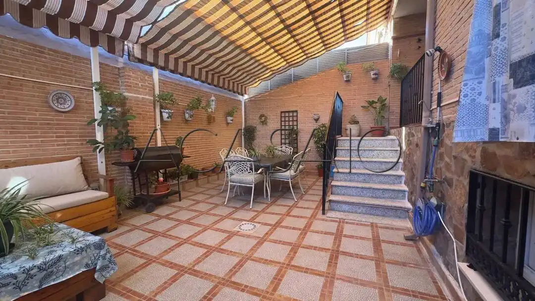 House for sale in Parque Manuel de Vega - Carretera de Ugena