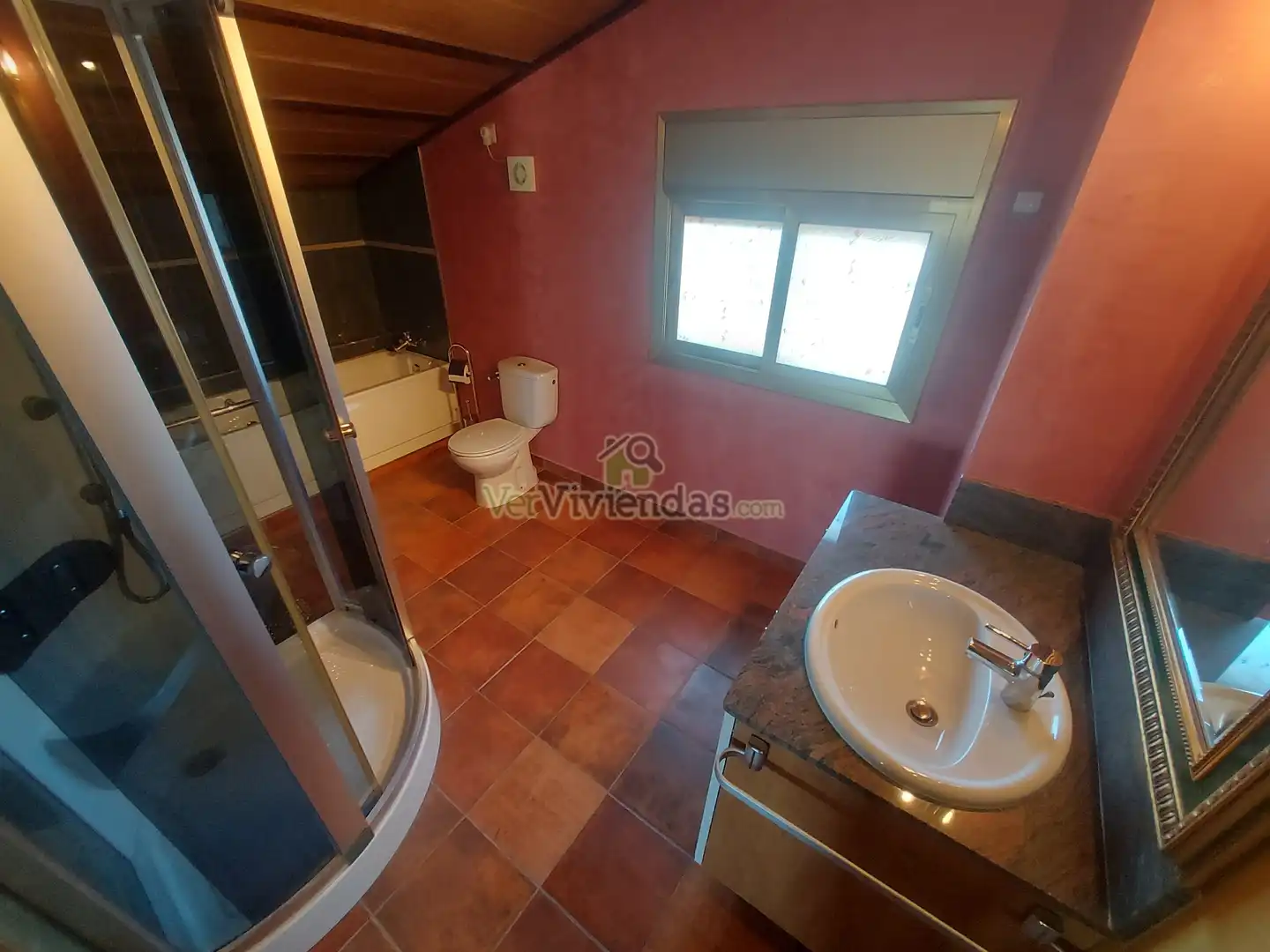 Bathroom of Houses for sale in Olèrdola  with Air Conditioner, Heating and Private garden