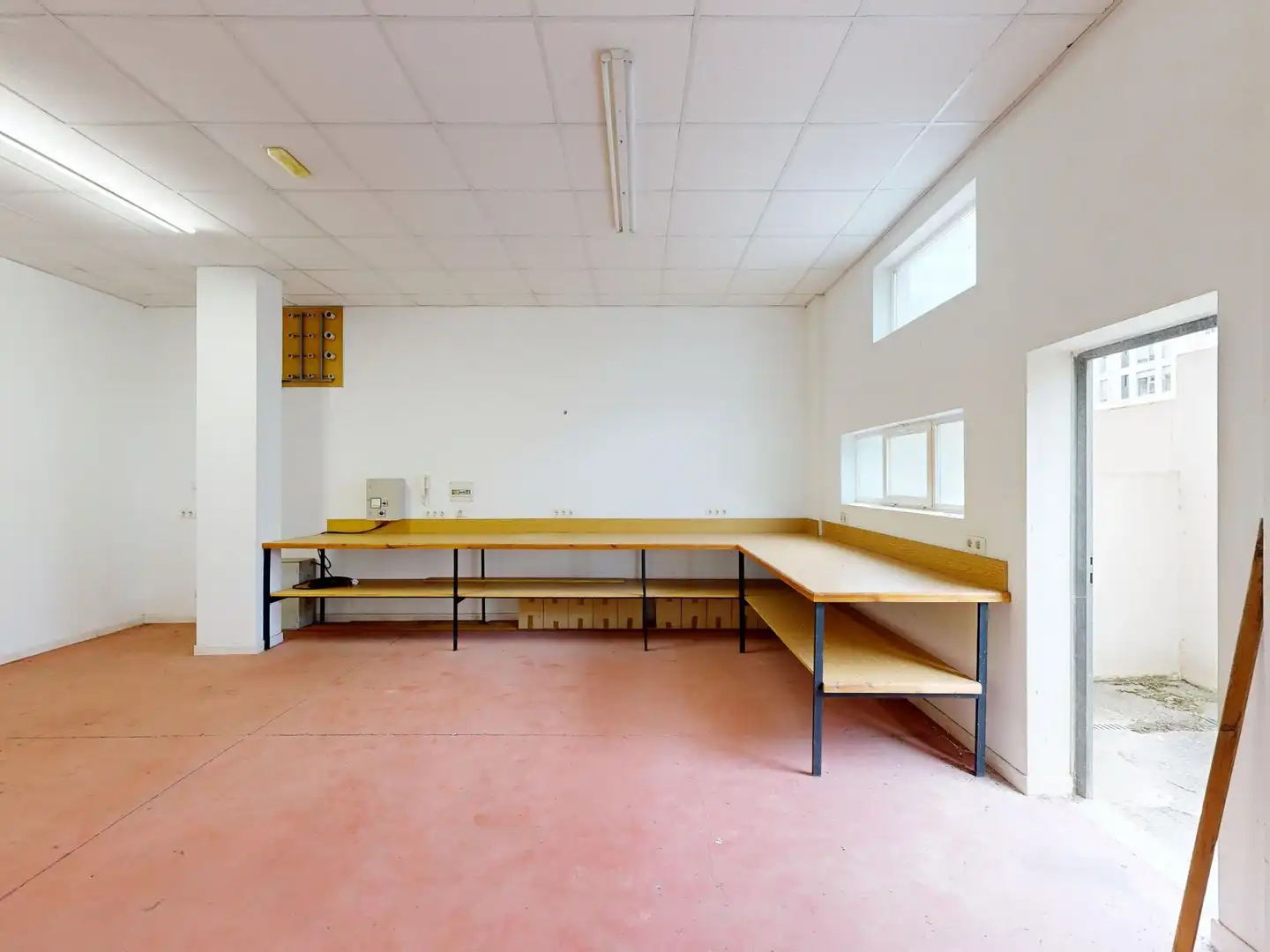 Commercial properties for rent in Burela
