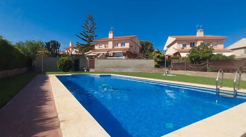 Foto 3 de Casa adosada en venta en Carrer de Les Gardenies, Platja de Mont-roig, Mont-roig del Camp