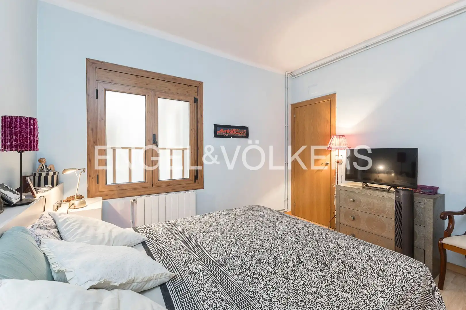 Bedroom of Flat for sale in Barcelona  with Air Conditioner, Heating and Parquet flooring