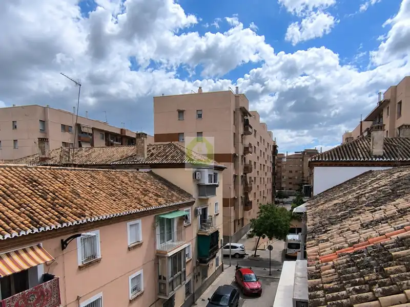 Vista exterior de Pis en venda en Granada