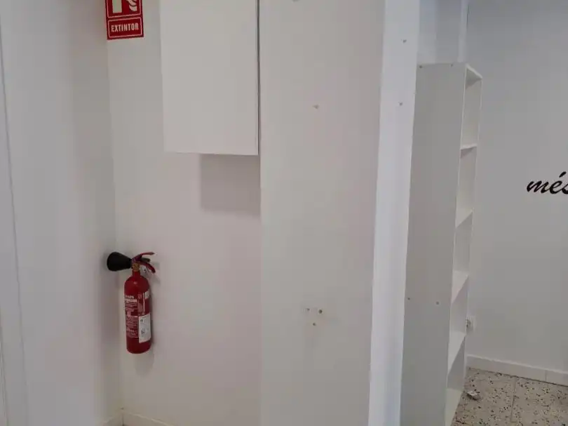 Local comercial en traspàs a Camí de la Creu 14, imagen 10