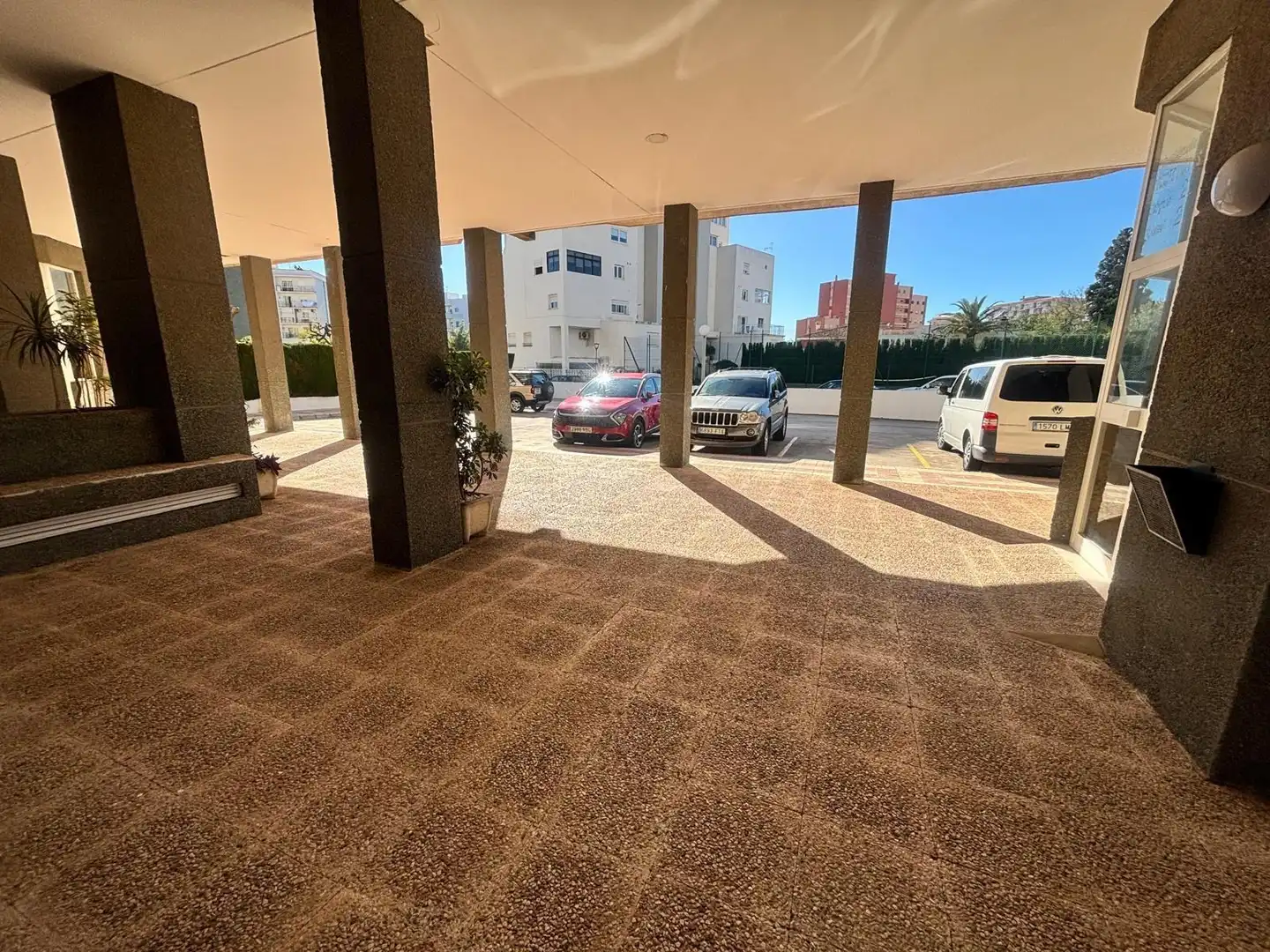 Aparcament de Pis en venda en Benalmádena amb Jardí privat, Terrassa i Balcó