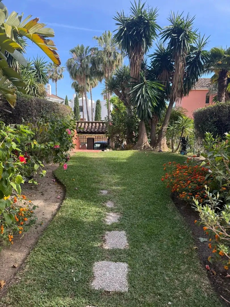 Jardín de Apartamento de alquiler en Marbella con Aire acondicionado, Calefacción y Terraza
