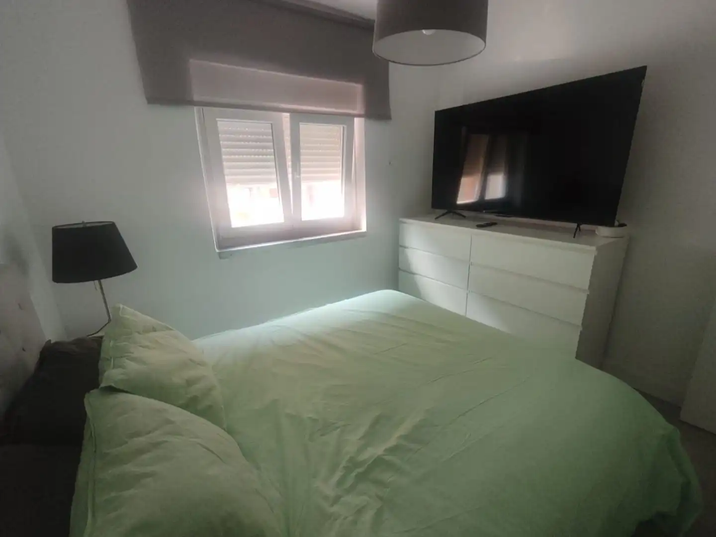 Bedroom of Flat for sale in Madrid  with Terrace, Storage room and Washing machine