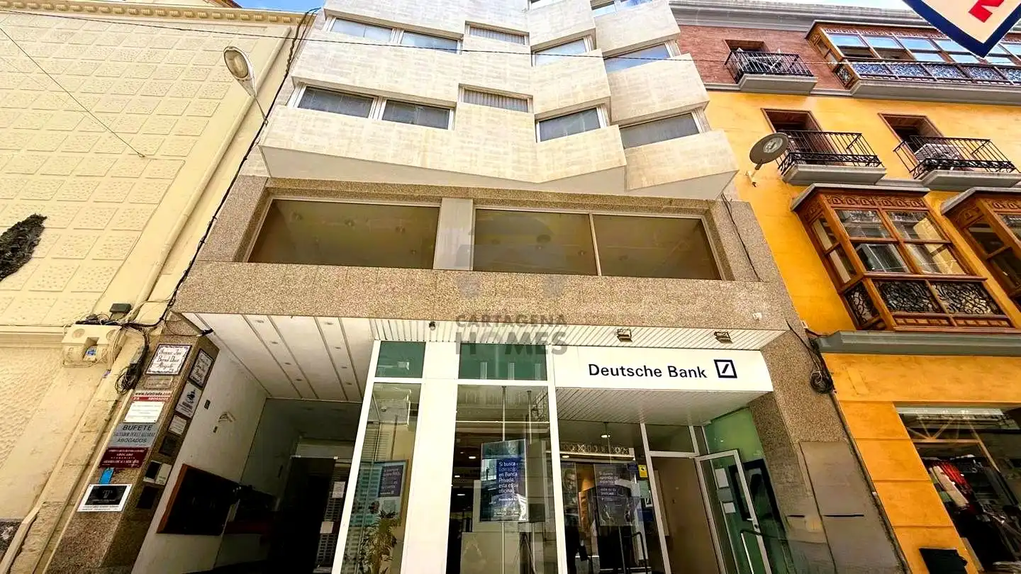 Oficina amb ascensor en venda a Mayor 26