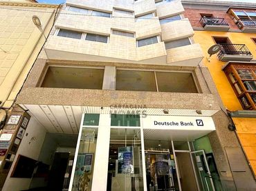 Oficina amb ascensor en venda a Mayor 26