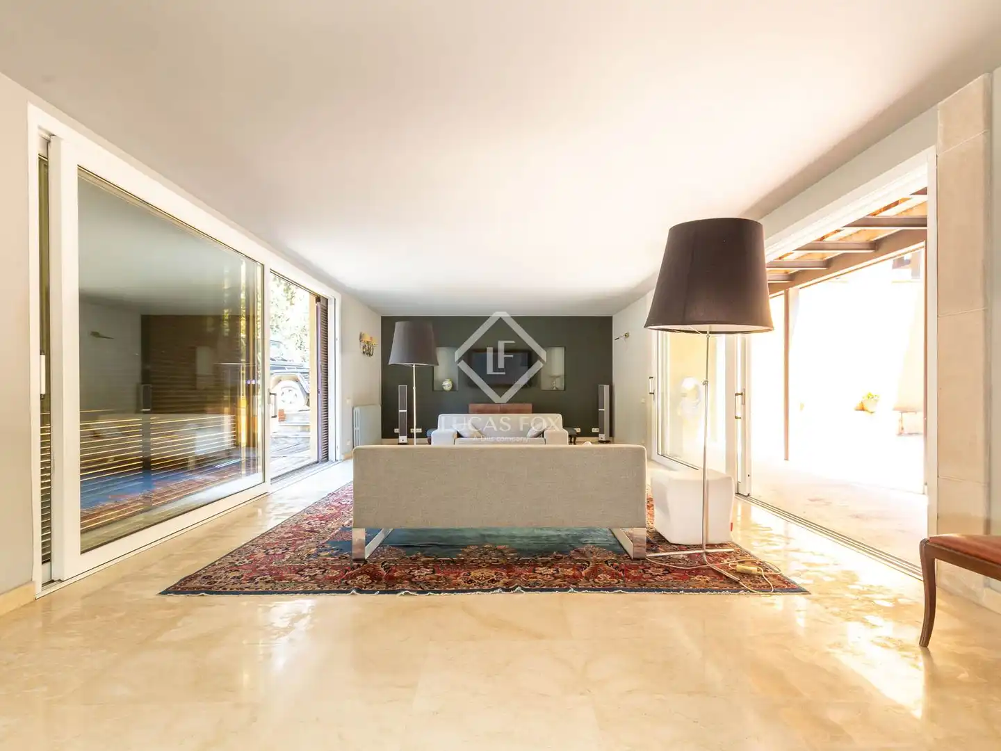 Living room of Houses for sale in Esplugues de Llobregat  with Air Conditioner, Heating and Private garden