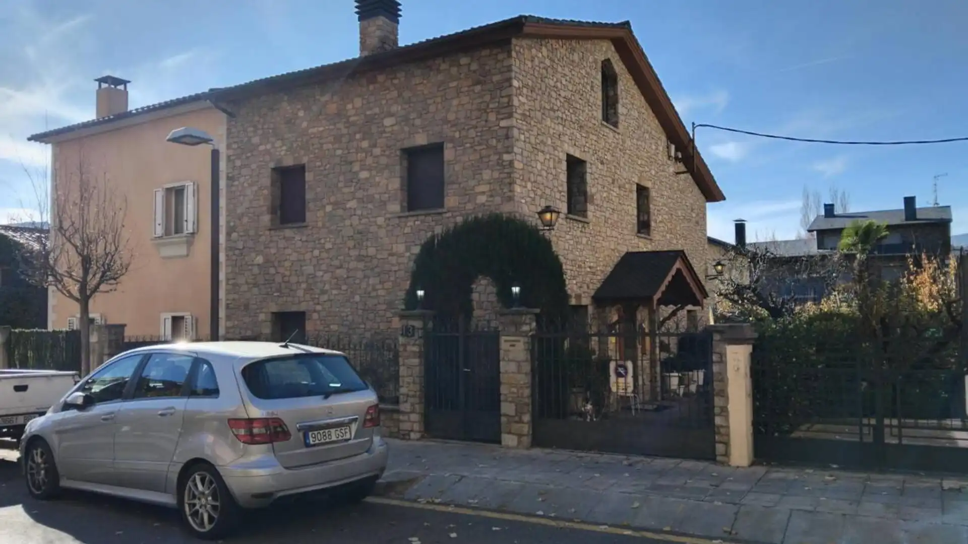 Exterior view of Houses for sale in La Seu d'Urgell  with Private garden and Terrace