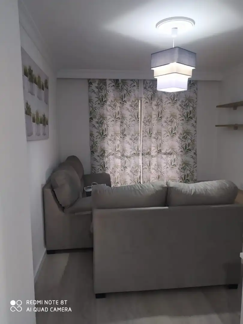 Wohnzimmer von Wohnung zur Miete in Huelva mit Möbliert, Waschmaschine und Balkon