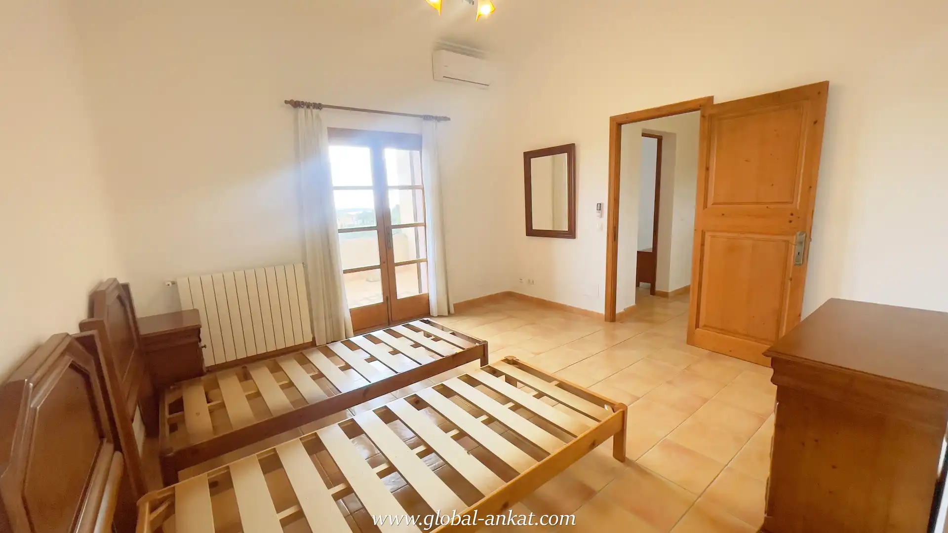 Casa rustica con terrazza in affitto a Portocolom, imagen 32