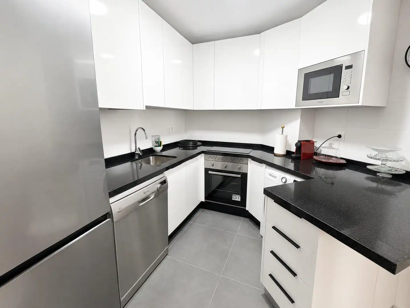Apartamento con terraza en alquiler en La Carihuela - Los Nidos, imagen 8