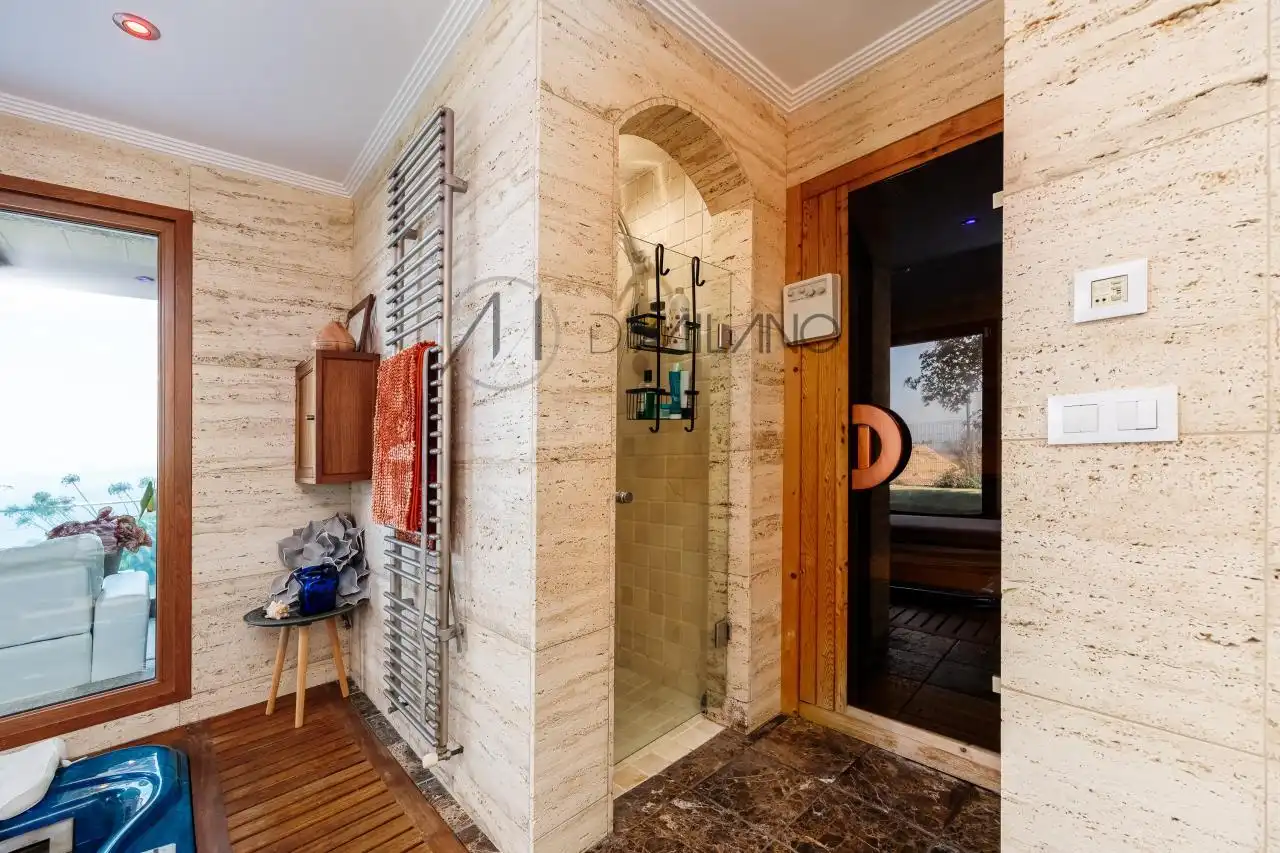 Baño de Casa o chalet en venta en Nigrán con Calefacción, Jardín privado y Parquet