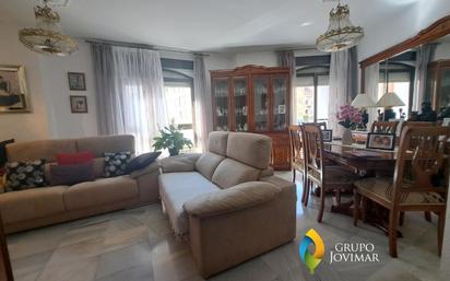 Sala d'estar de Casa adosada en venda en Guadix amb Aire condicionat, Calefacció i Terrassa