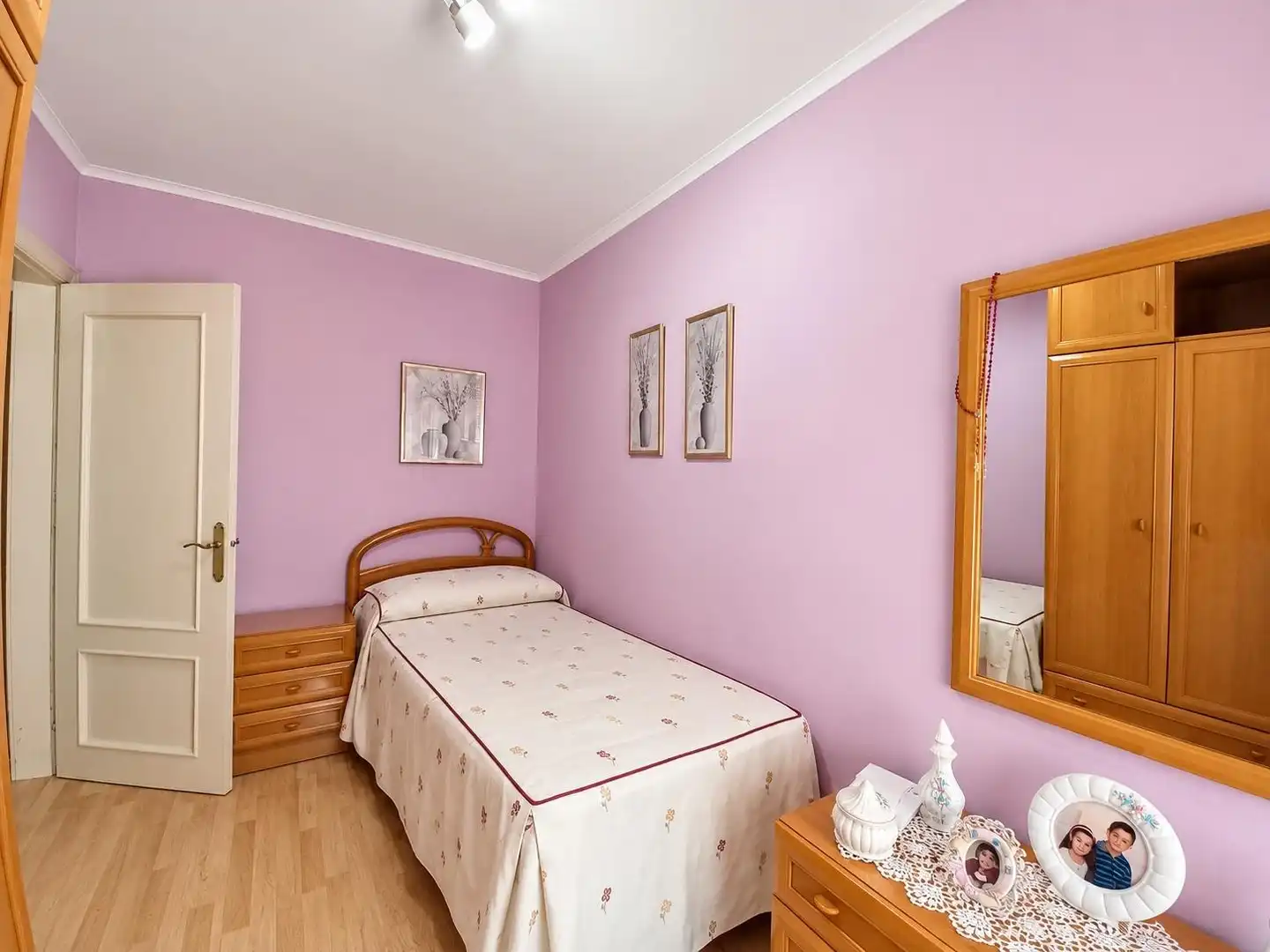 Flat with terrace for sale in Cerdanyola, imagen 4