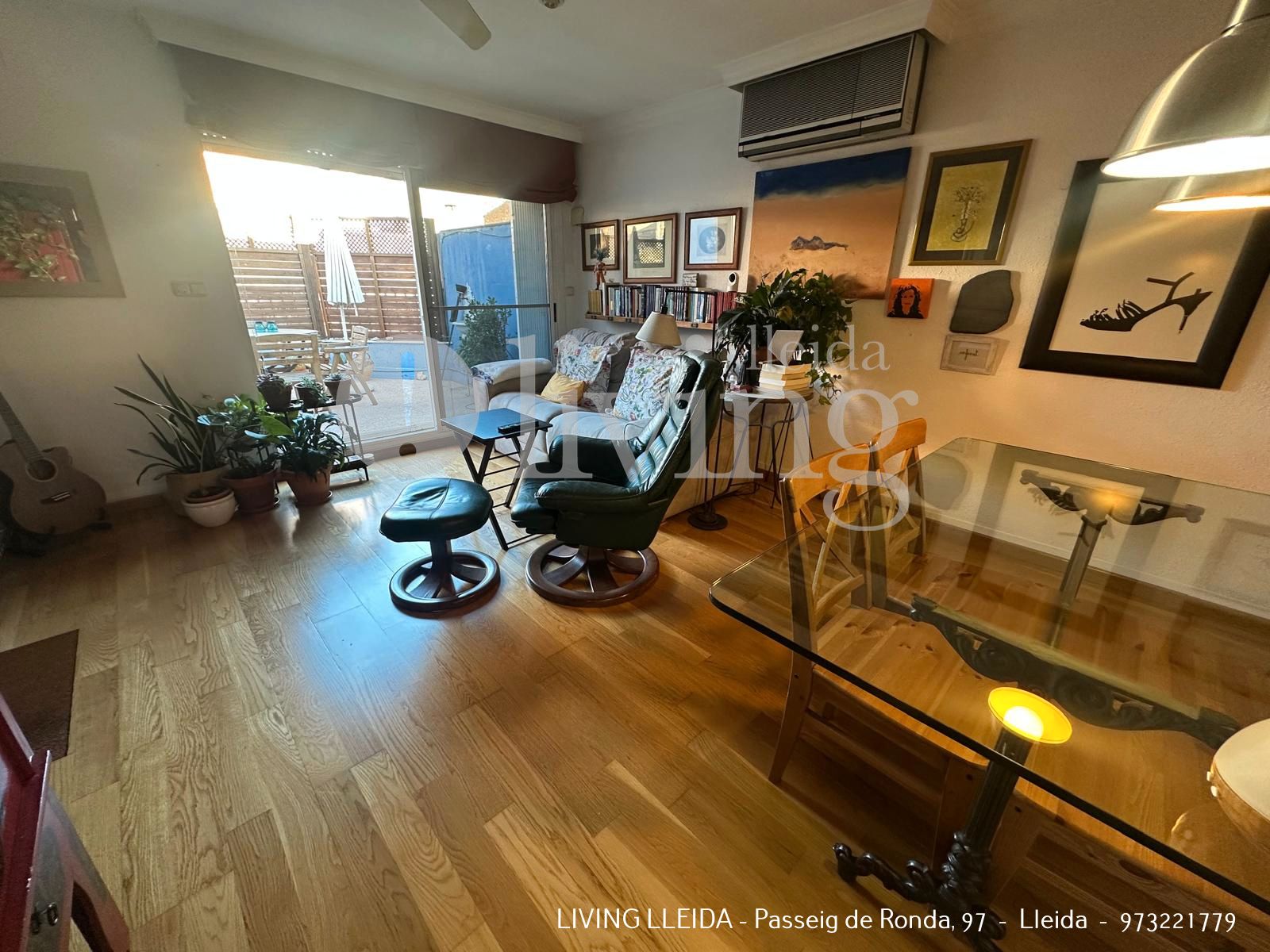 Living room of Flat for sale in  Lleida Capital  with Air Conditioner, Heating and Parquet flooring