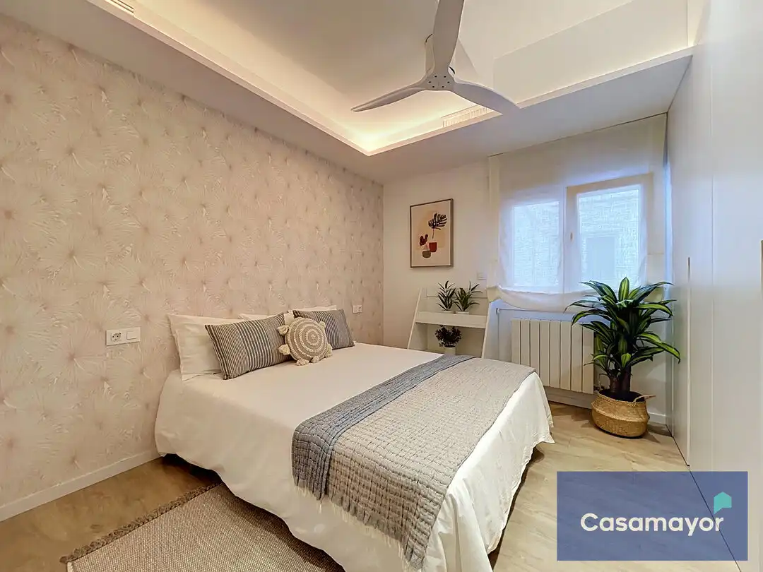 Habitación de Piso en venta en Alicante / Alacant con Aire acondicionado, Calefacción y Terraza