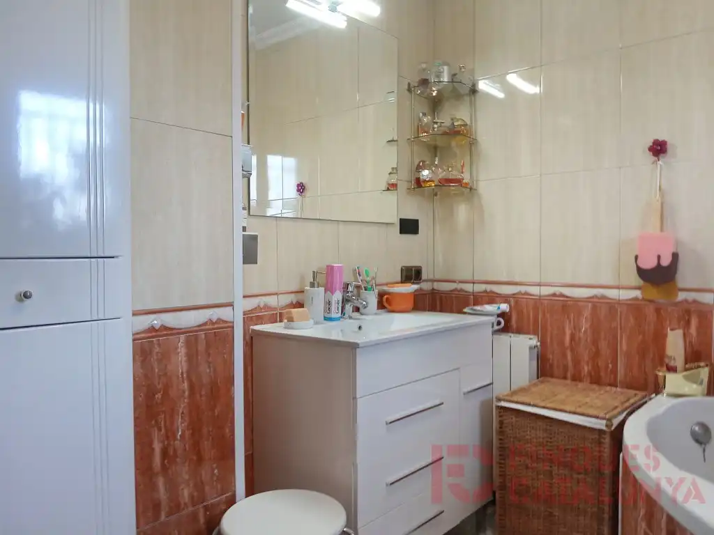 Bany de Casa o xalet en venda en Vilobí d'Onyar