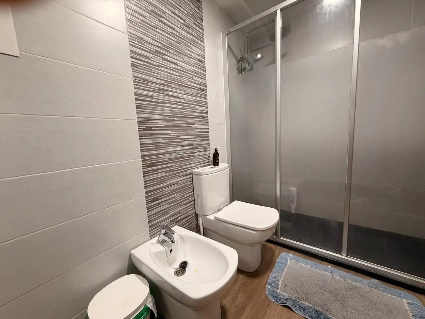 Baño de Piso en venta en Girona con Aire acondicionado, Calefacción y Terraza