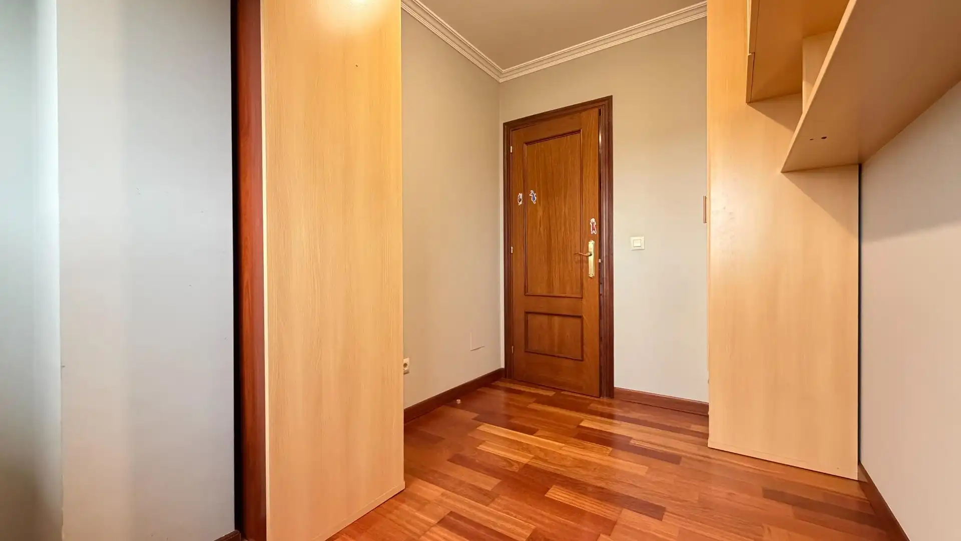 Wohnung zum Verkauf in Vigo  mit Parkett, Abstellraum und Balkon