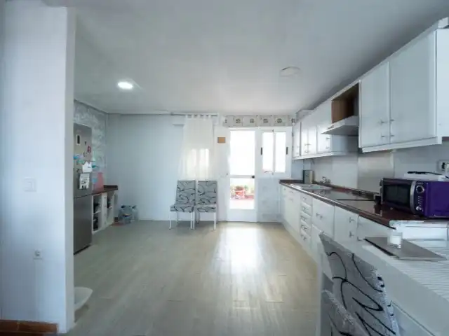 Cuina de Pis en venda en Riba-roja de Túria amb Aire condicionat, Terrassa i Traster