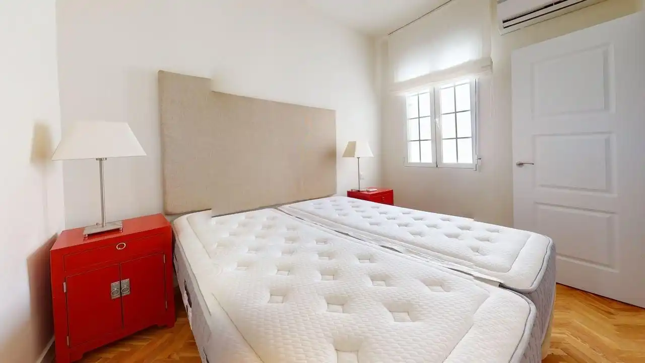 Habitación de Ático de alquiler en Madrid con Aire acondicionado, Terraza y Amueblado