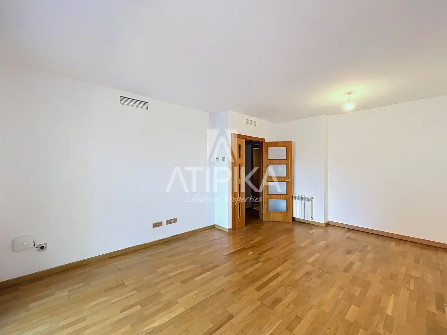 Habitación de Piso en venta en Sabadell con Aire acondicionado, Calefacción y Terraza