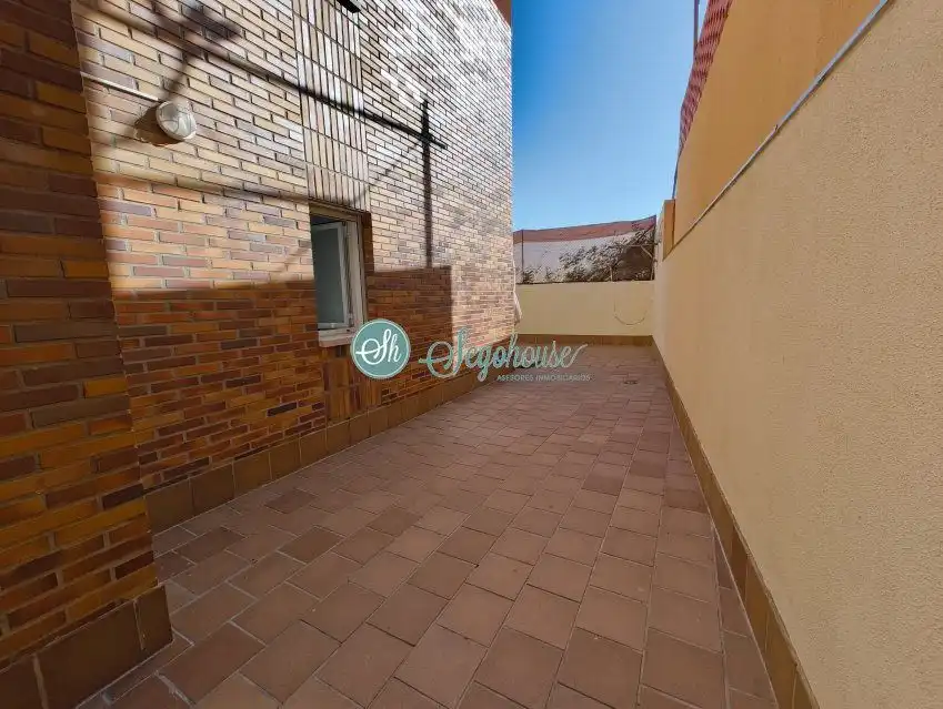 Terraza de Piso en venta en Bernuy de Porreros con Calefacción, Terraza y Trastero