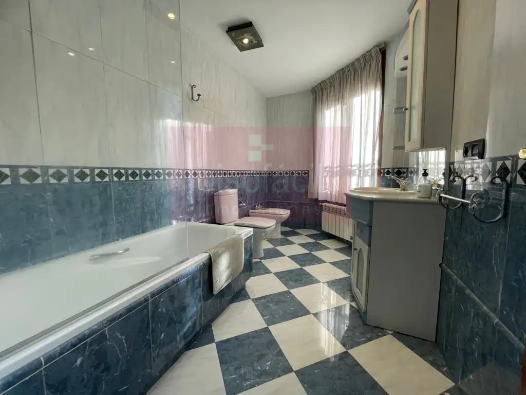 Baño de Piso en venta en Lugo