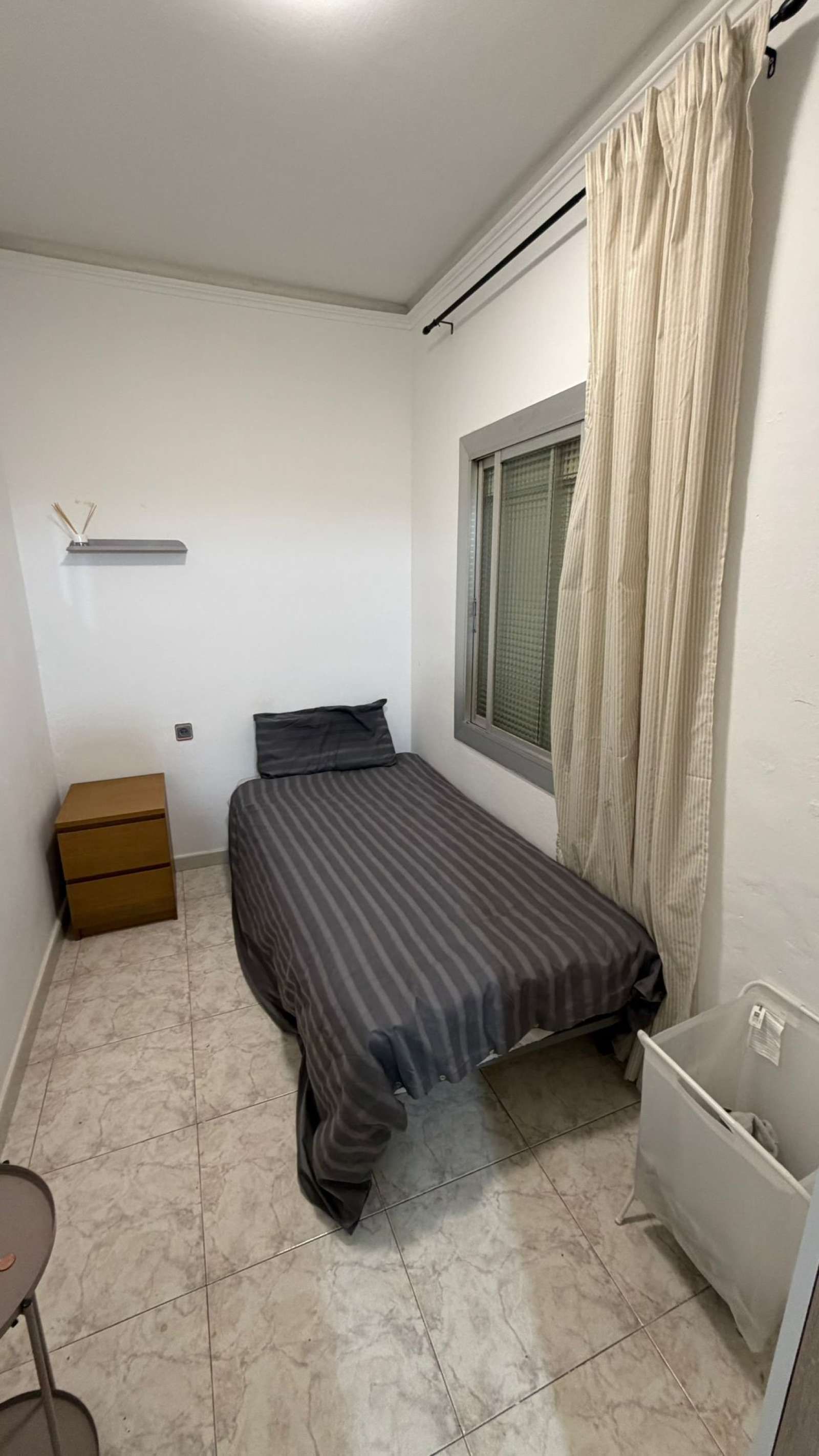 Dormitori de Pis per a compartir en El Prat de Llobregat amb Aire condicionat i Terrassa