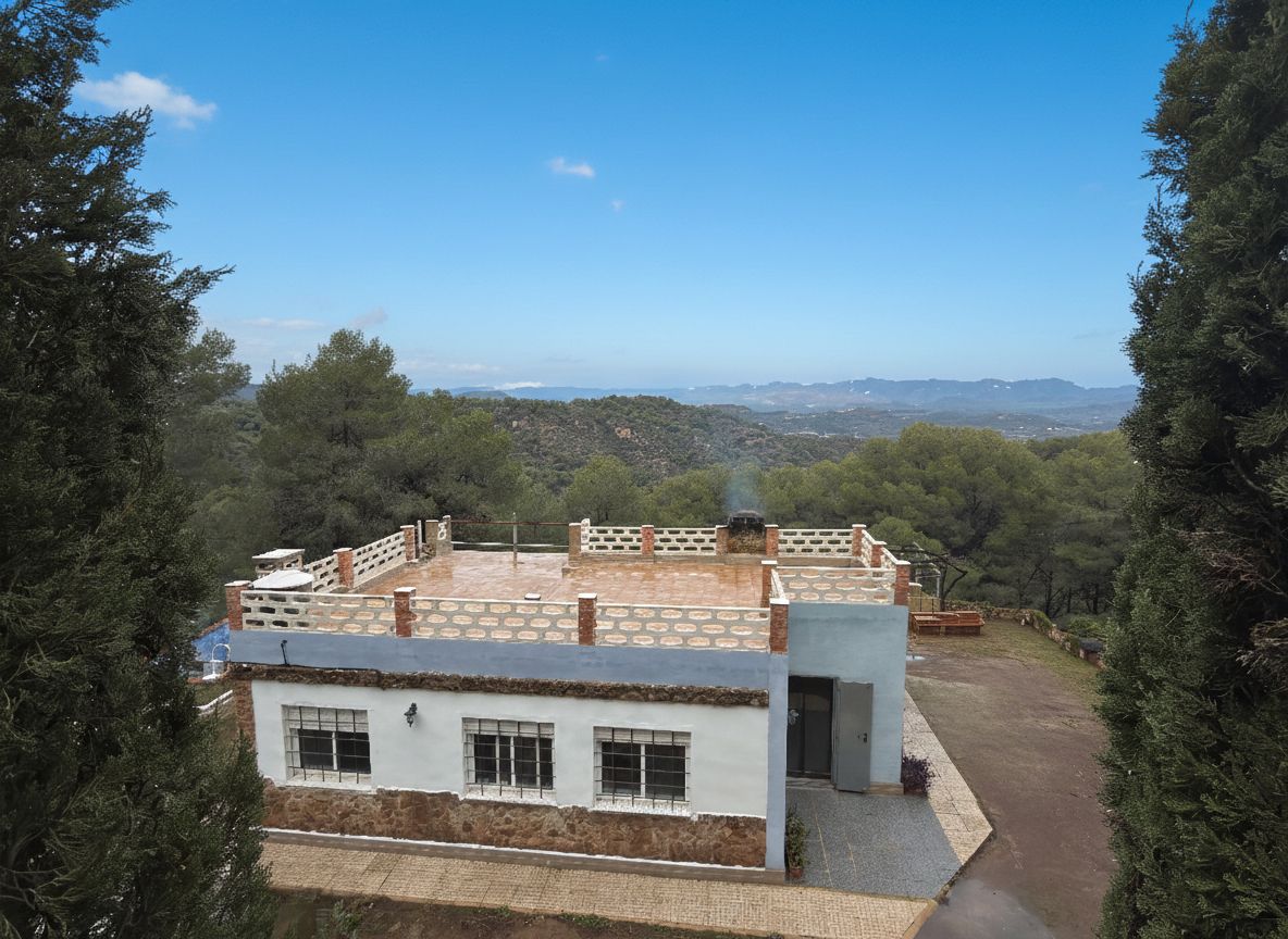 Vista exterior de Casa o xalet en venda en Estivella amb Jardí privat, Terrassa i Piscina