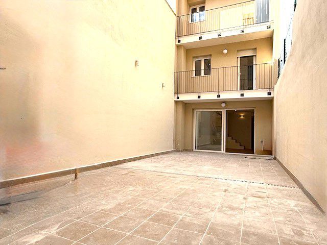 Terrassa de Dúplex en venda en Sant Boi de Llobregat amb Aire condicionat, Calefacció i Parquet