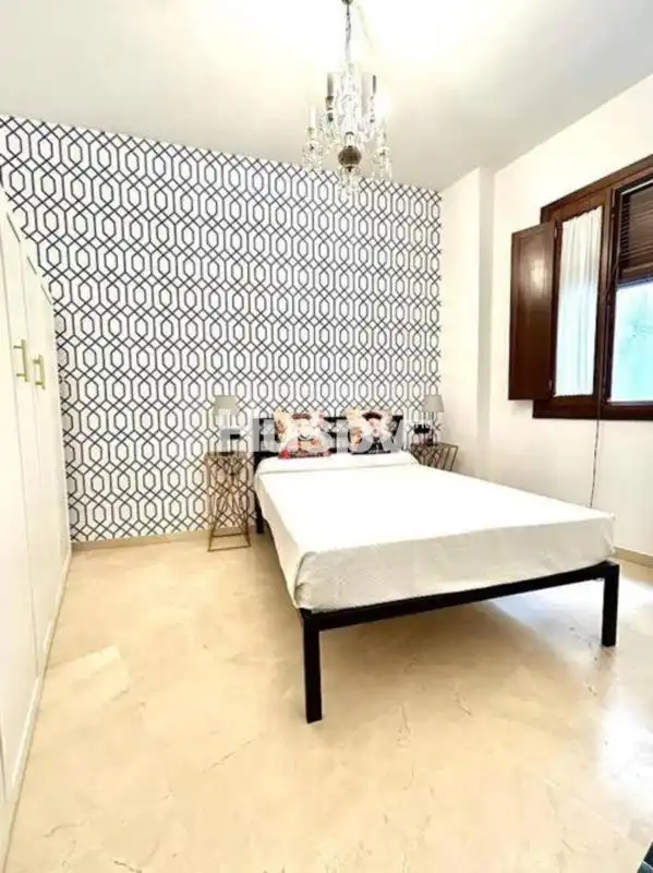 Bedroom of Flat for sale in Casco Antiguo