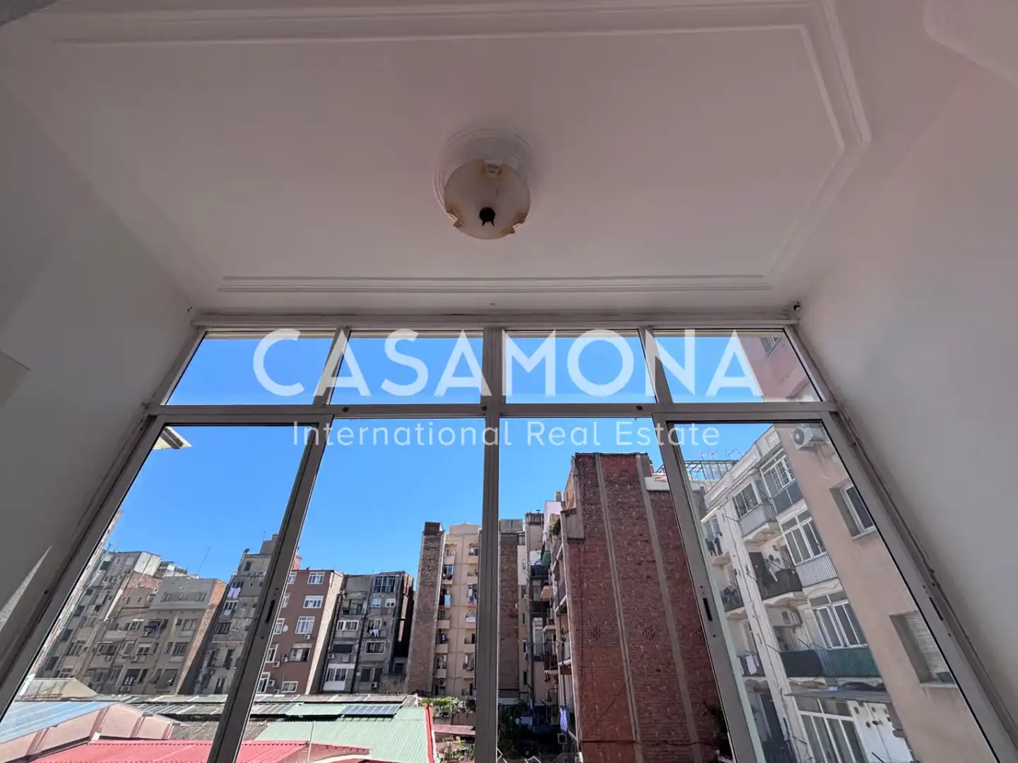 Außenansicht von Wohnungen zum Verkauf in Barcelona