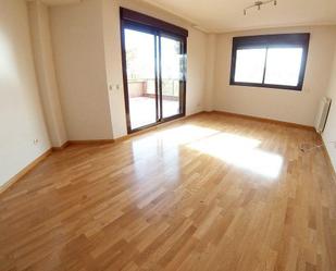 Living room of Flat to rent in Yebes  with Air Conditioner and Terrace