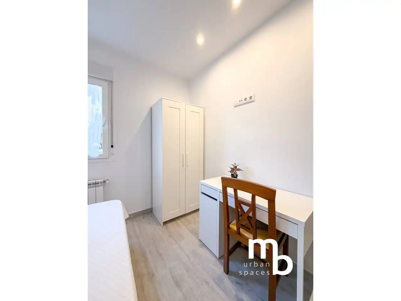 Schlafzimmer von Wohnung zur Miete in Madrid mit Klimaanlage, Heizung und Möbliert