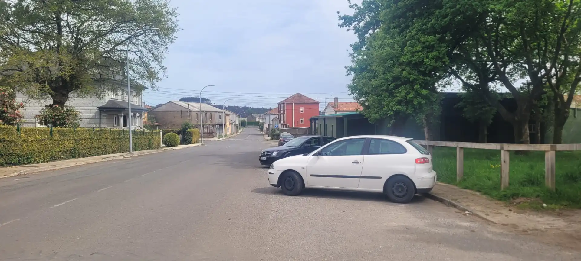 Parking de Local de alquiler en Trazo con Terraza y Amueblado