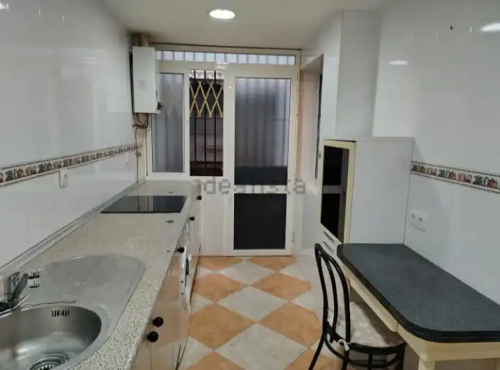 Cuina de Pis en venda en Dos Hermanas amb Aire condicionat