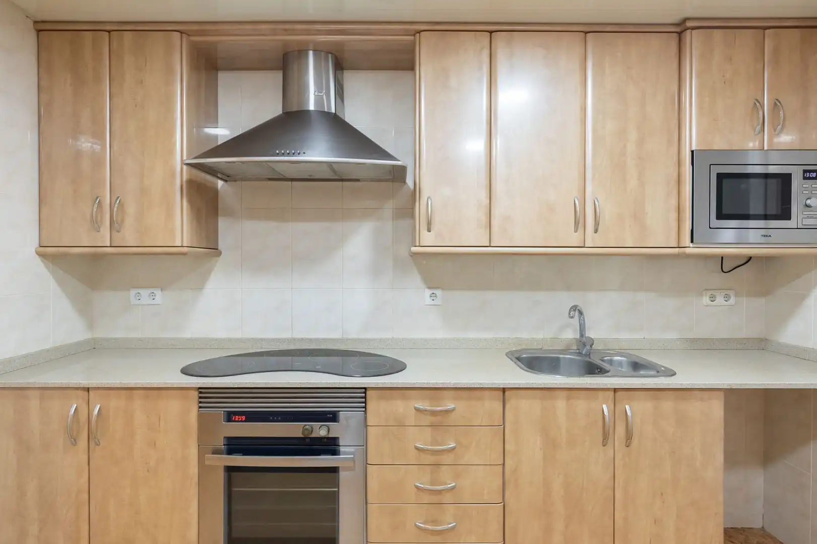 Cocina de Piso en venta en Badalona con Aire acondicionado