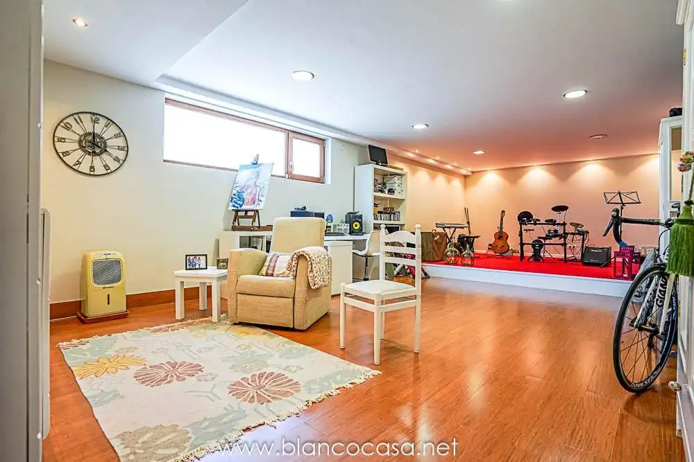 Houses for sale in Carballo  with Heating, Private garden and Storage room